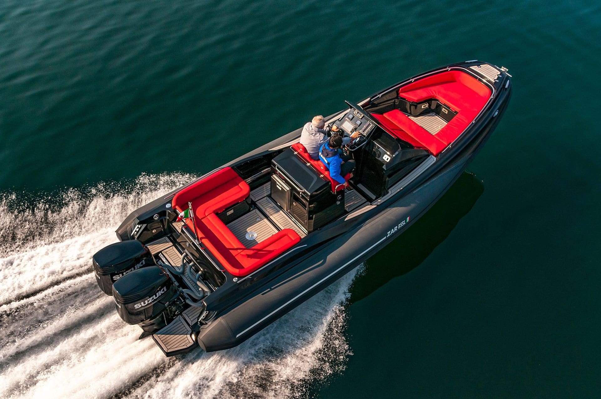 Notre showroom Sea Riders avec plusieurs modèles Zodiac et Zar Formenti disponibles à l'essai