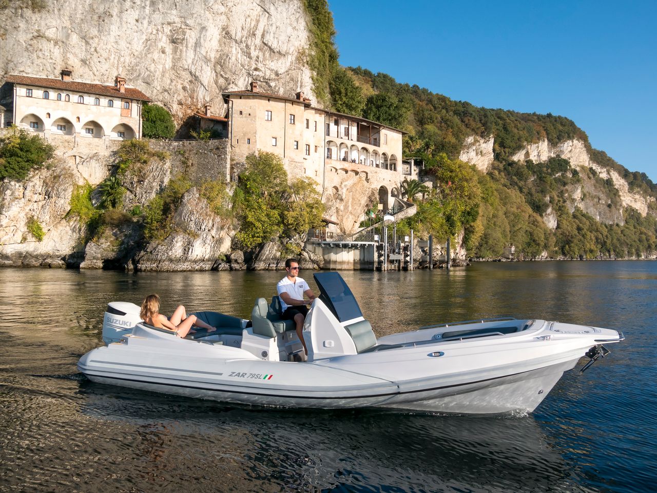 Comparatif Zodiac vs Zar Formenti d'occasion pour la Méditerranée - Sea Riders