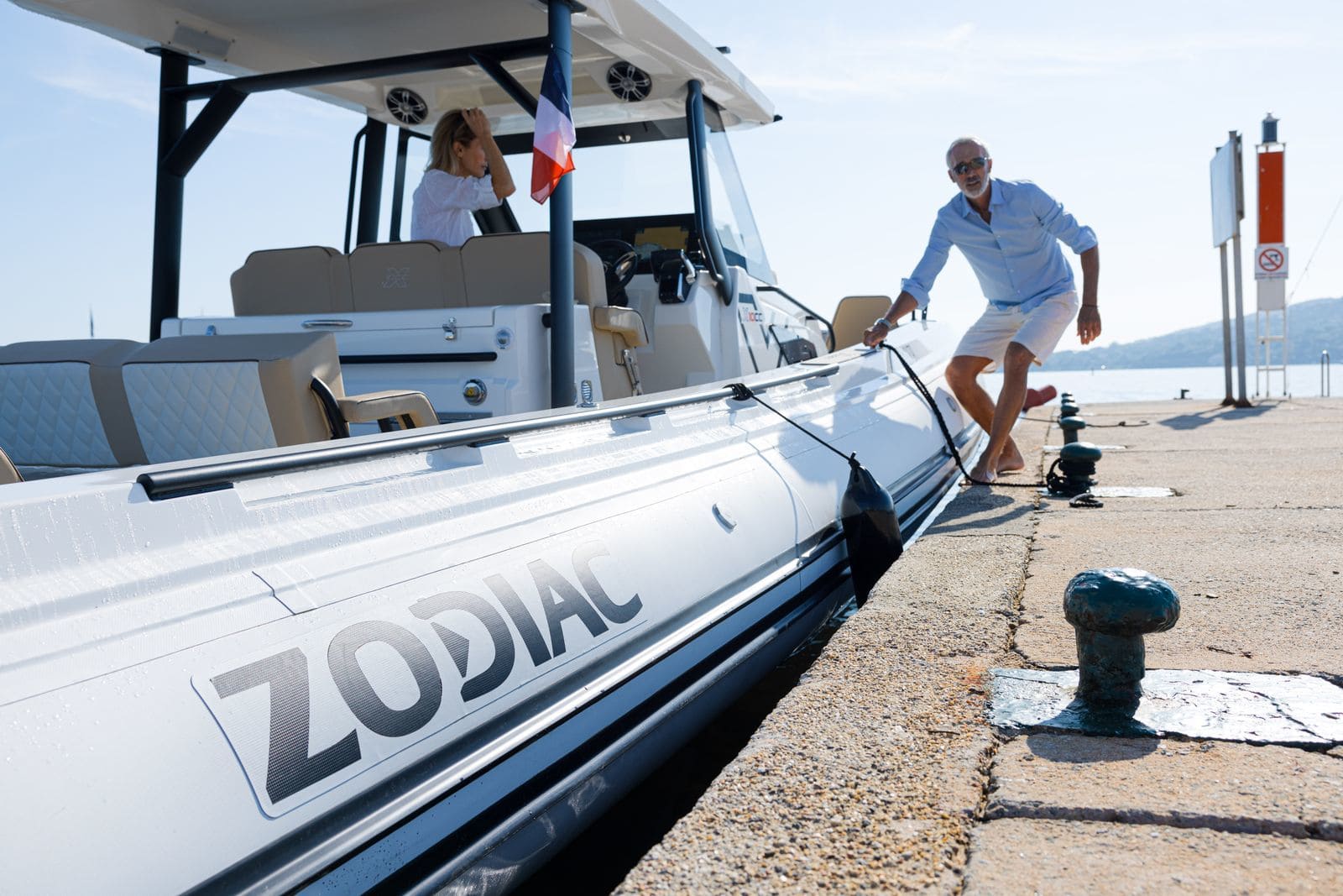 Semi-rigide Zodiac d&apos;occasion dans le Golfe de Saint-Tropez